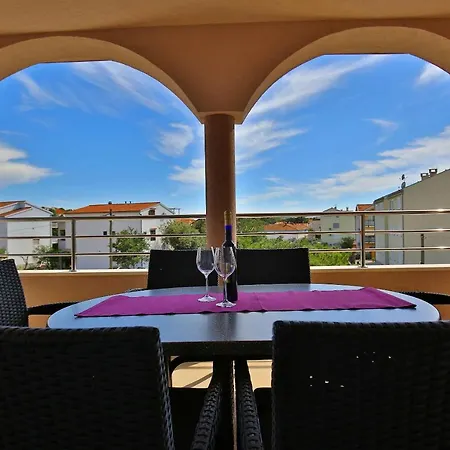 Apartament Tony Biograd Na Moru