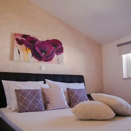 Tony Apartament Biograd Na Moru