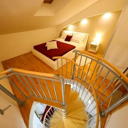 Tony * Biograd Na Moru