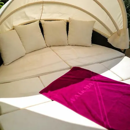 Tony Biograd Na Moru