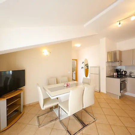 Apartament Tony Biograd Na Moru
