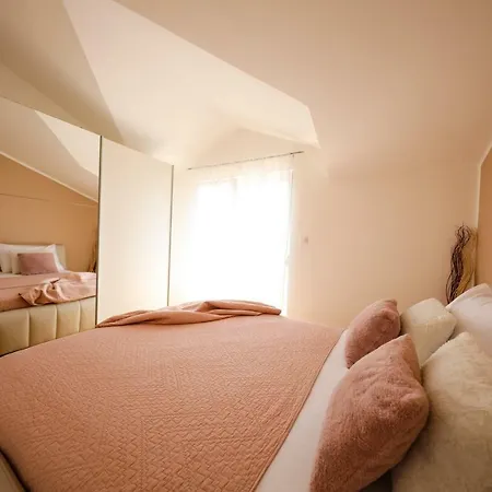 Apartament Tony