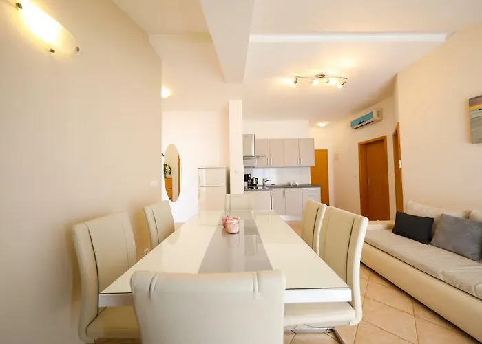 Tony * 비오그라드나모루