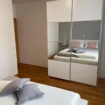 Tony Apartment *