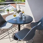 Apartment Tony Biograd Na Moru