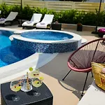 Tony Apartment *