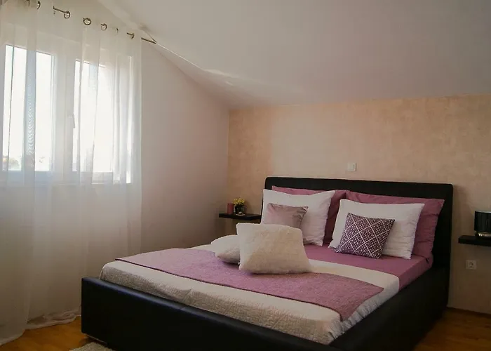 アパート Tony ビオグラード・ナ・モル