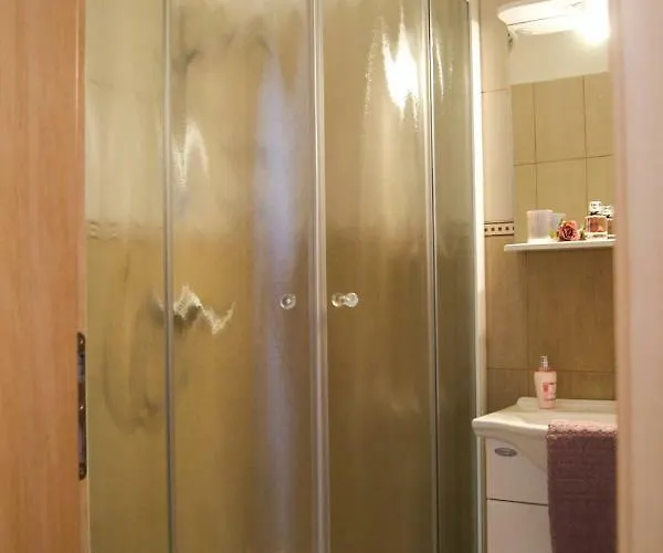 Tony Biograd na Moru