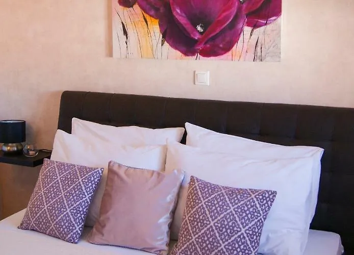 Tony Apartman *
